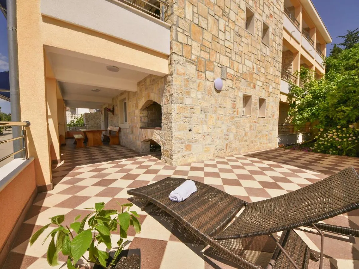 Apartment Tanja By Interhome Maslenica